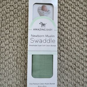 Amazing Baby Green Muslin Swaddle Blanket